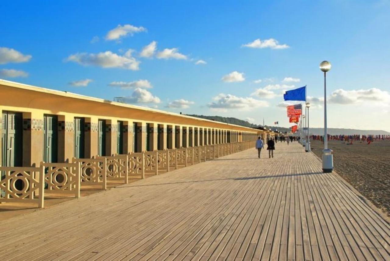 Echappee Chic - Balcon - 150 M Casino Deauville & Plage Luaran gambar